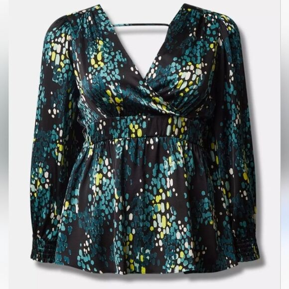 torrid Tops - Torrid Satin Surplice Tie Cut Out Back Blouse Long Sleeve Size 2X Black Green
